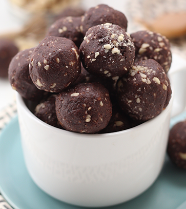 boules d'énergie beurre de cacahuète et chocolat