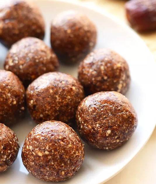 boules énergie myrtilles et amandes